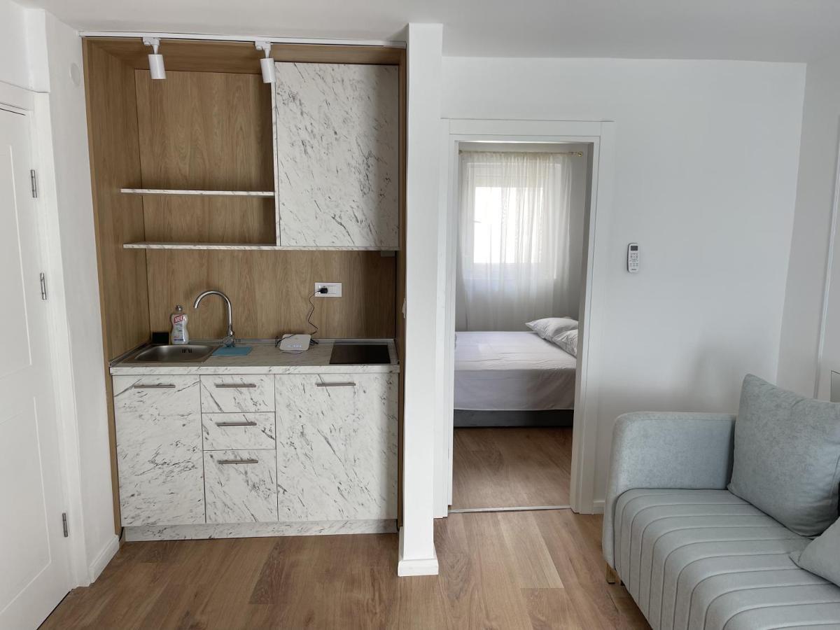 Lungomare Apartments Petrovac na moru Exterior foto